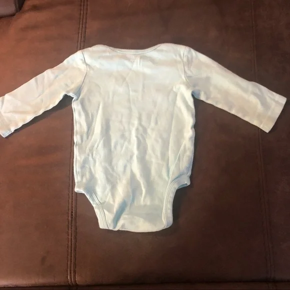 Carter’s Onesie - Picture 4 of 4